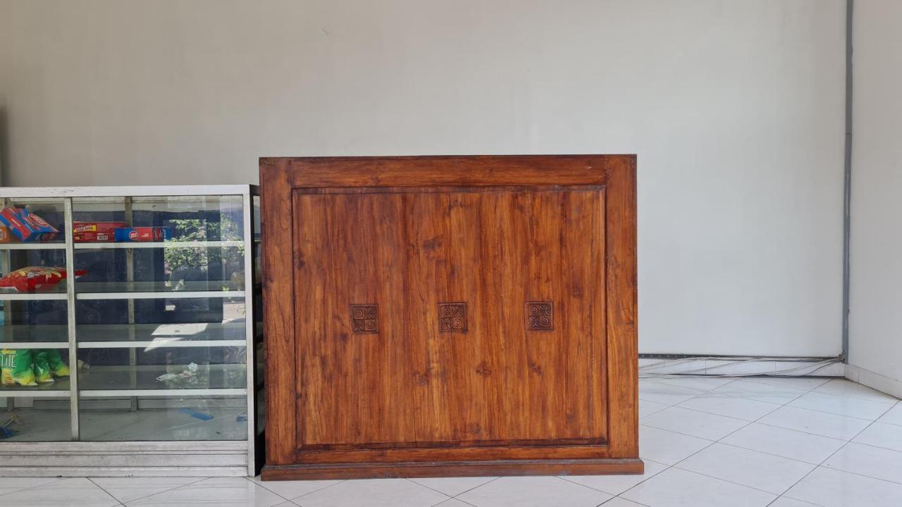 Oyo 90831 Hotel Gardenia Prambanan Solo 外观 照片