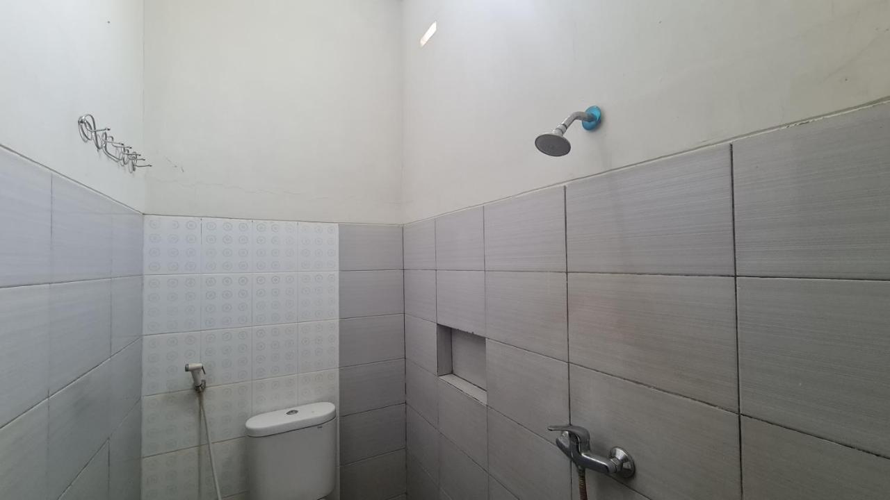 Oyo 90831 Hotel Gardenia Prambanan Solo 外观 照片